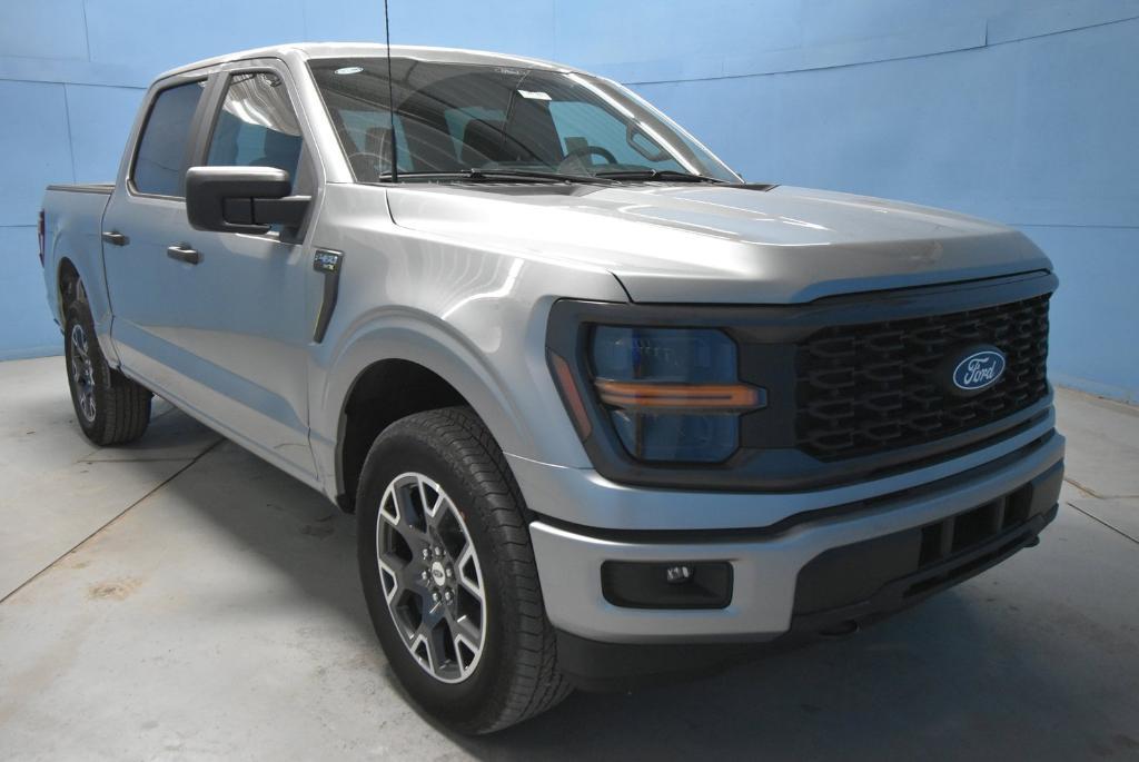 new 2024 Ford F-150 car, priced at $45,307