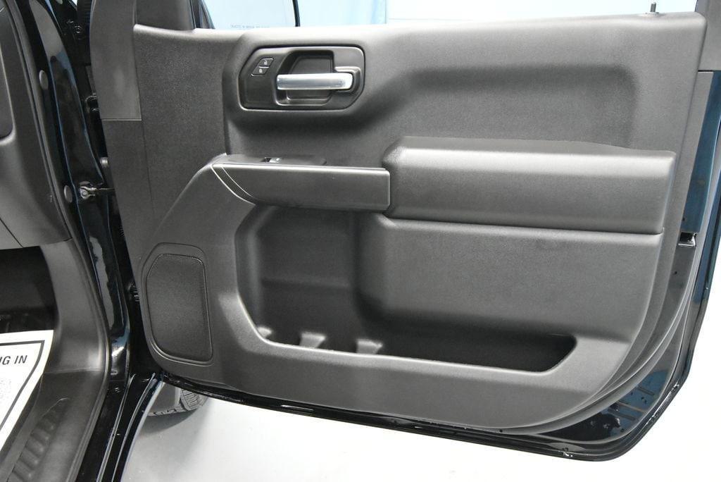 used 2025 GMC Sierra 1500 car, priced at $40,984