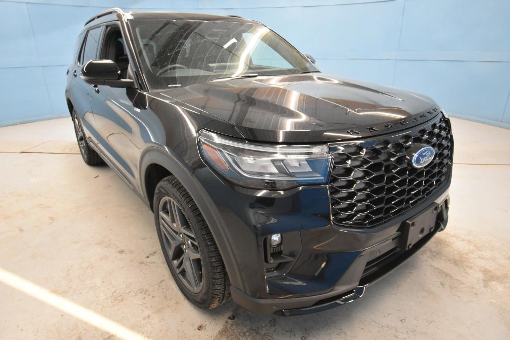new 2025 Ford Explorer car, priced at $50,308
