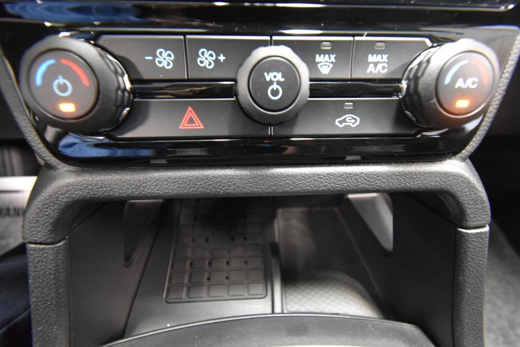 new 2025 Ford Ranger car, priced at $39,876