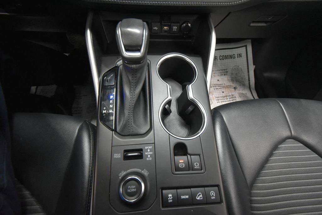 used 2021 Toyota Highlander car, priced at $37,484