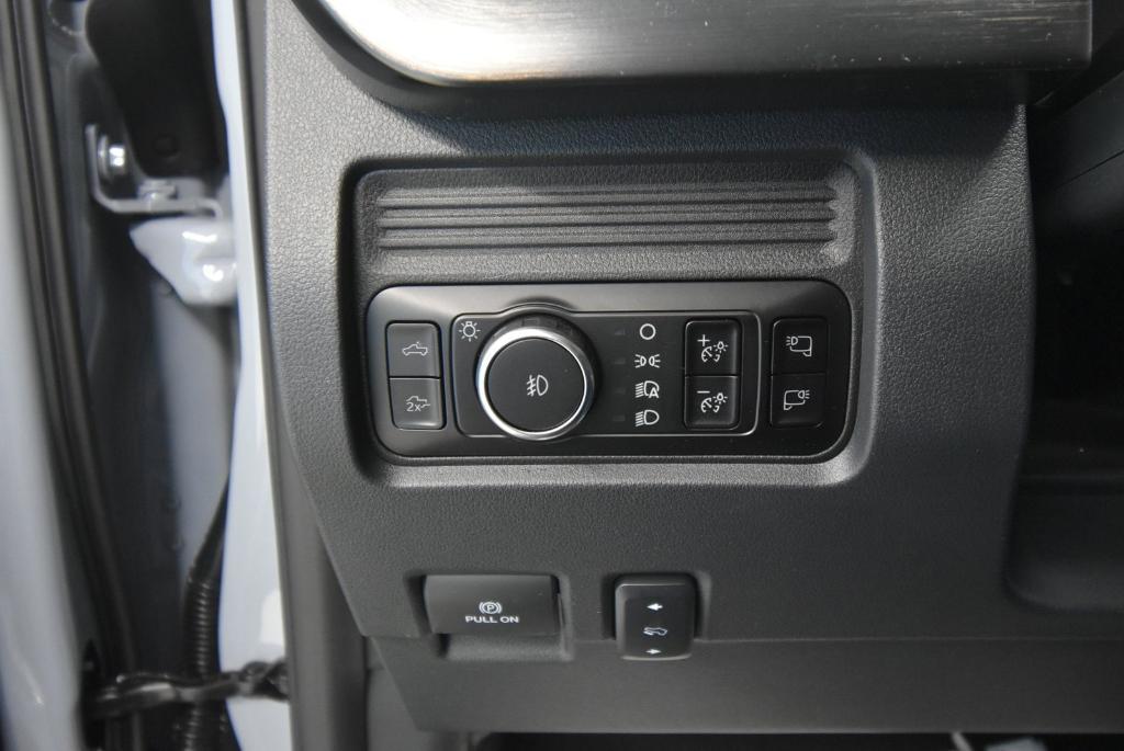 new 2025 Ford F-350 car, priced at $89,640