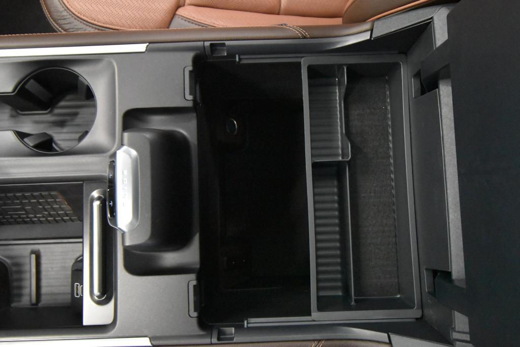 new 2025 Ford Expedition Max car, priced at $89,805