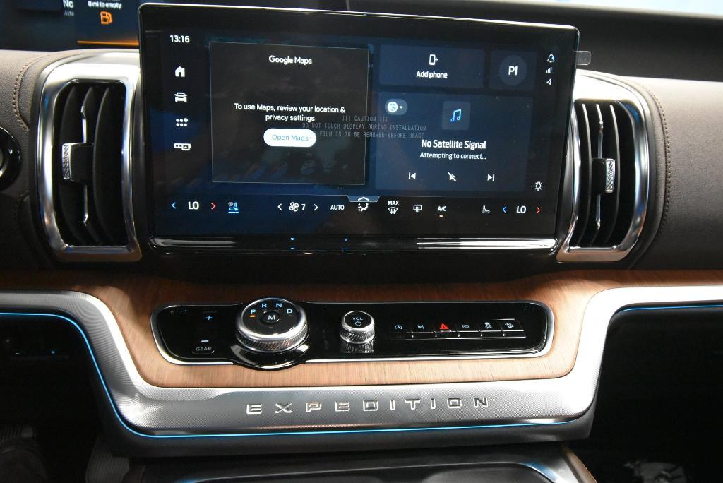 new 2025 Ford Expedition Max car, priced at $89,805