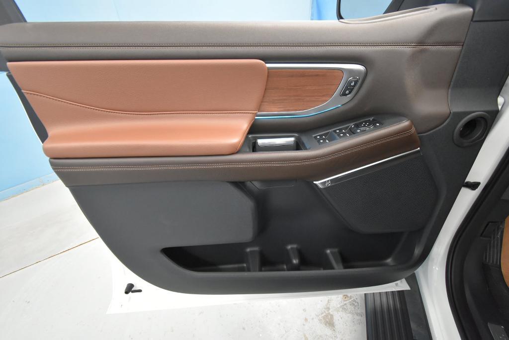 new 2025 Ford Expedition Max car, priced at $89,805
