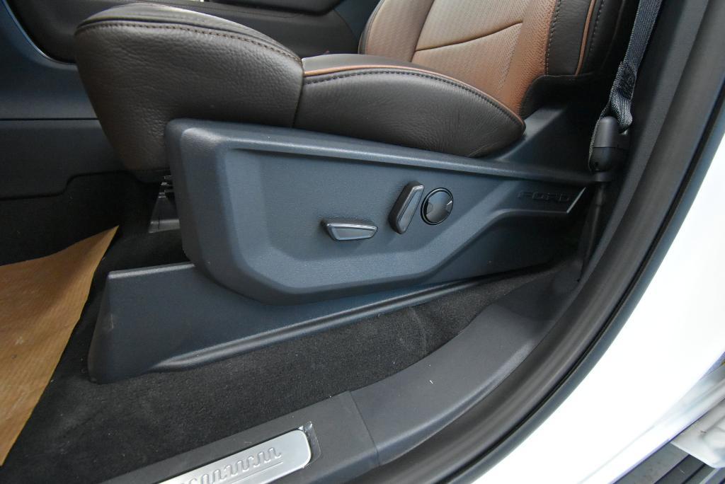 new 2025 Ford Expedition Max car, priced at $89,805