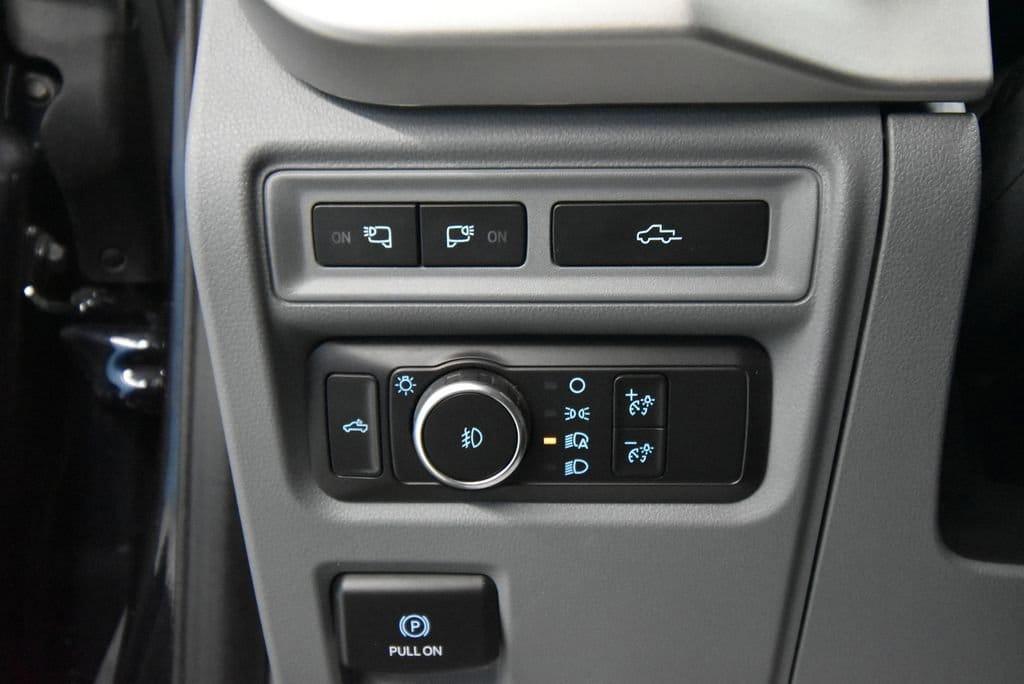 used 2021 Ford F-150 car, priced at $36,984