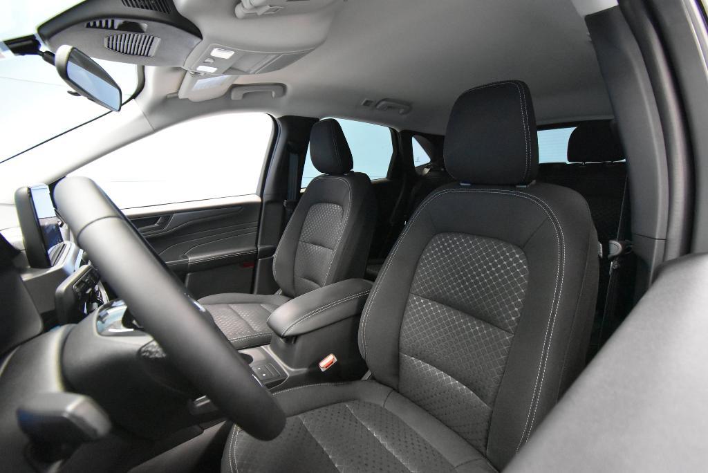 new 2025 Ford Escape car, priced at $30,979