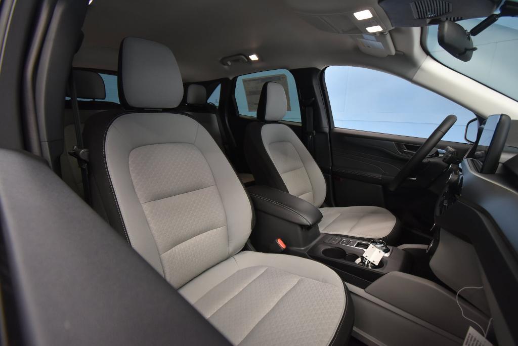 new 2025 Ford Escape car, priced at $29,716