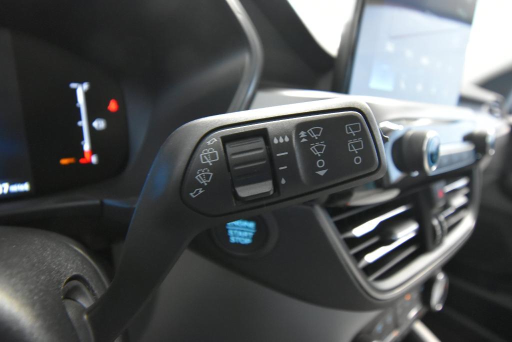 new 2025 Ford Escape car, priced at $27,129