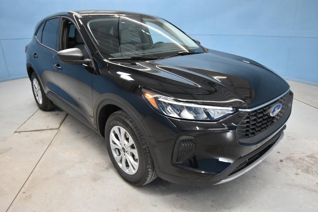 new 2025 Ford Escape car, priced at $29,716