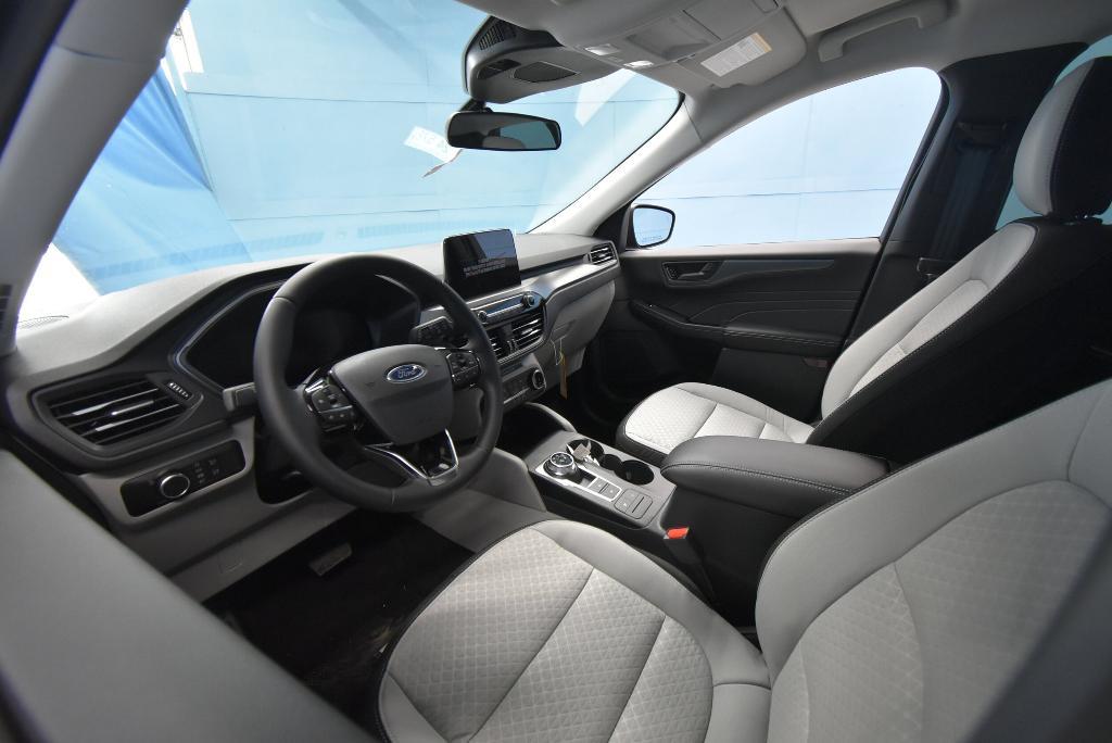 new 2025 Ford Escape car, priced at $29,716