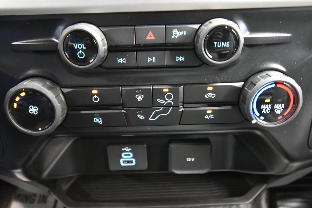 new 2025 Ford F-250 car