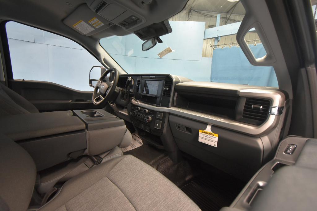 new 2025 Ford F-250 car