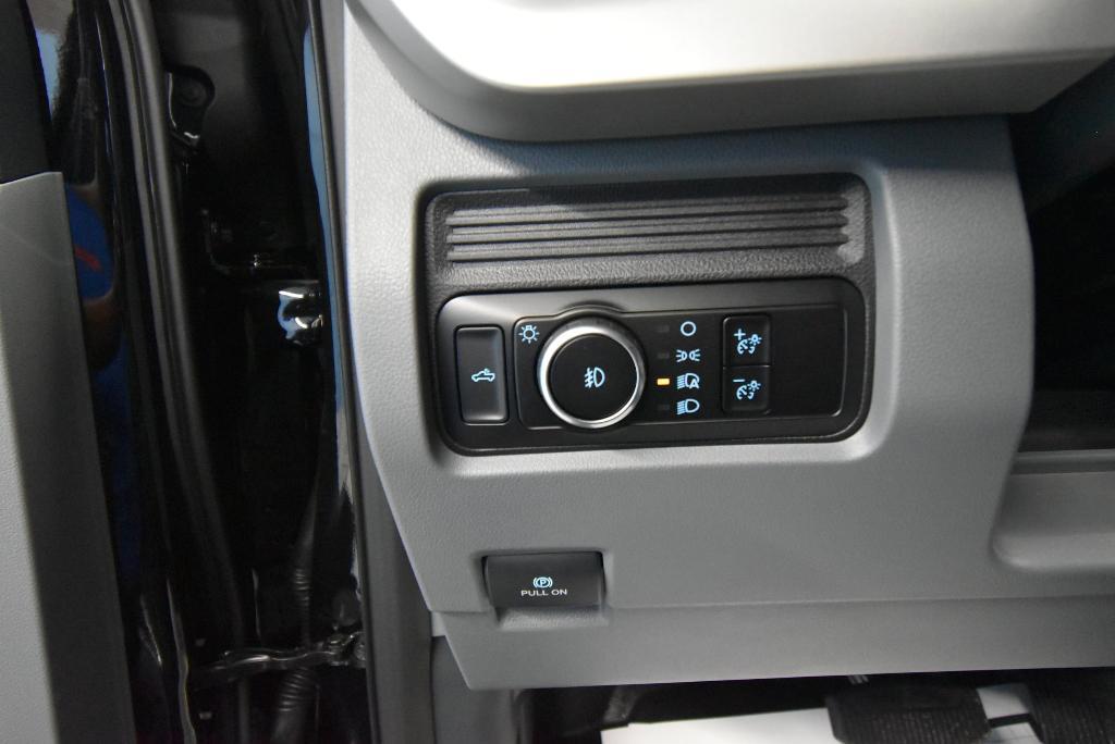 new 2025 Ford F-250 car