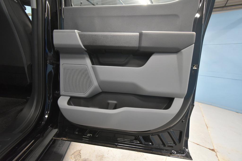 new 2025 Ford F-250 car