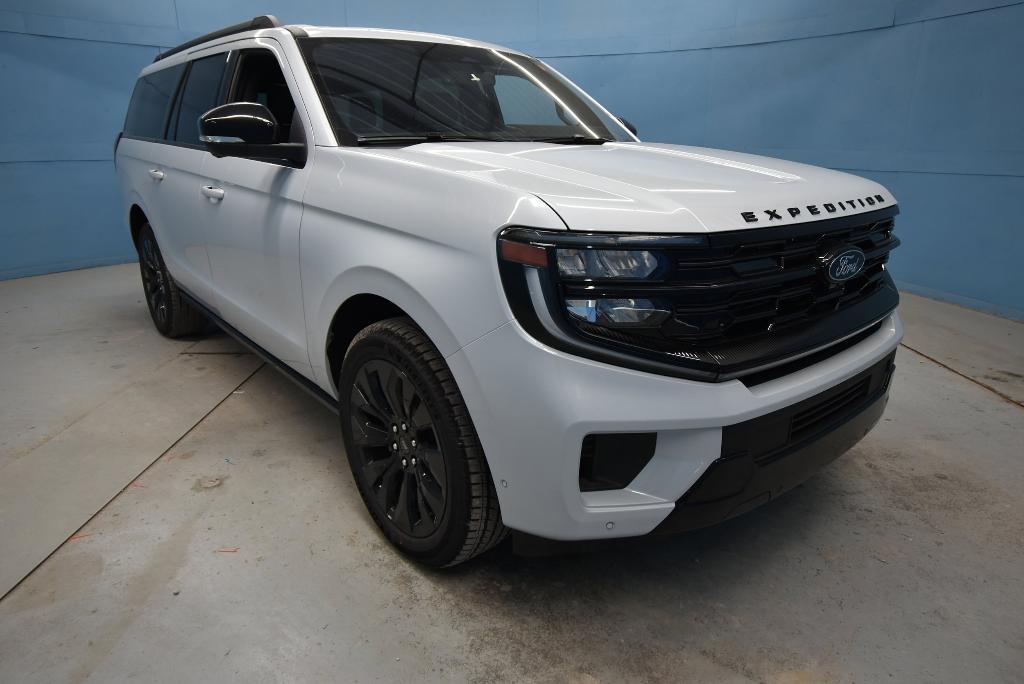 new 2025 Ford Expedition Max car, priced at $83,155