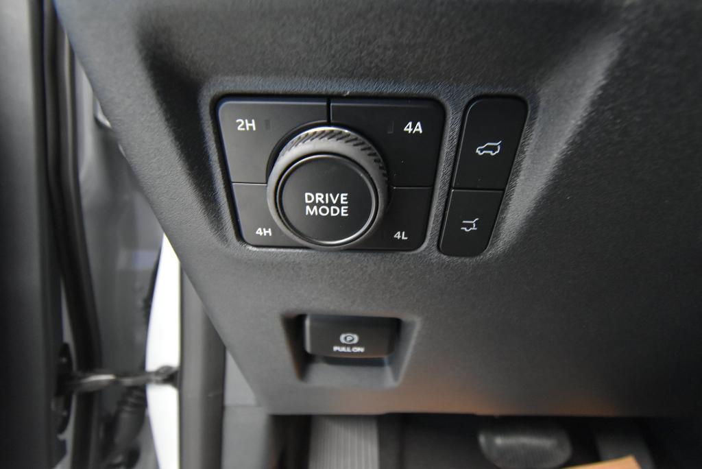 new 2025 Ford Expedition Max car, priced at $83,155