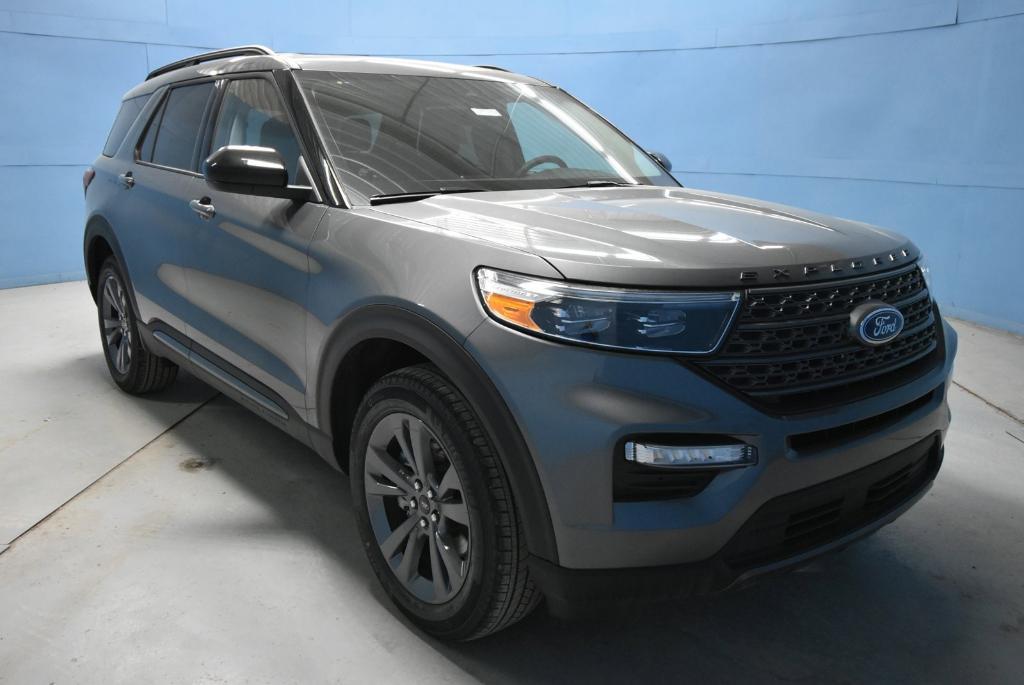 new 2024 Ford Explorer car, priced at $48,647