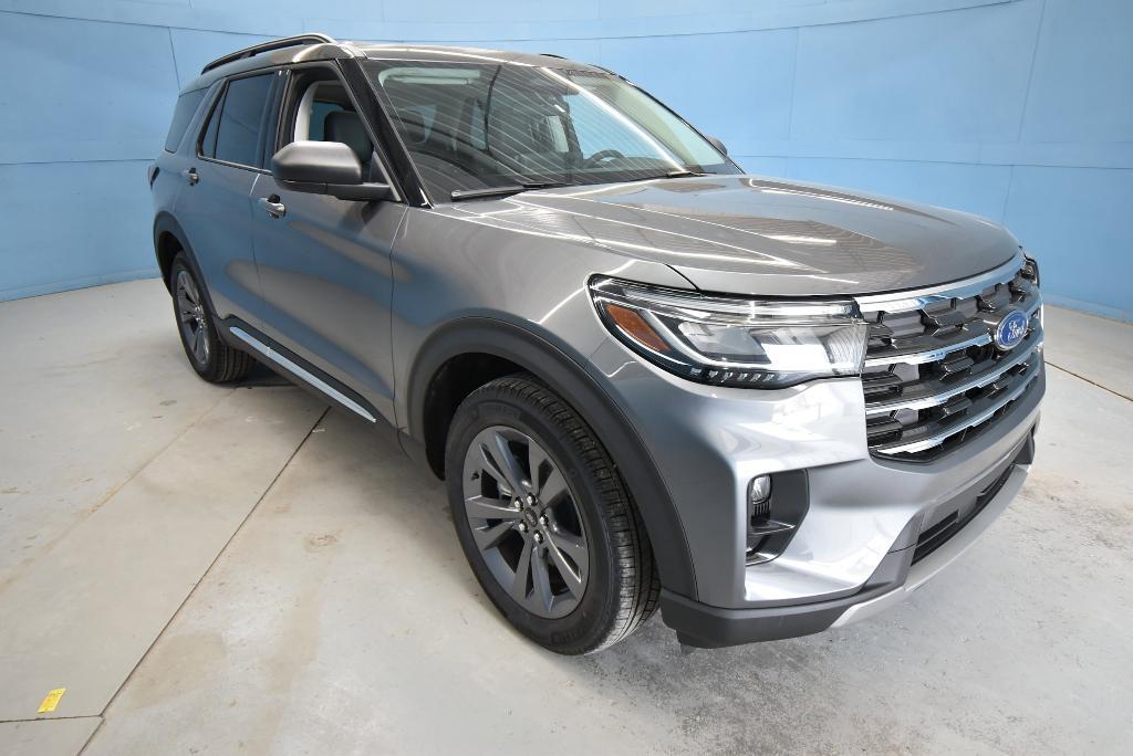 new 2025 Ford Explorer car, priced at $46,915