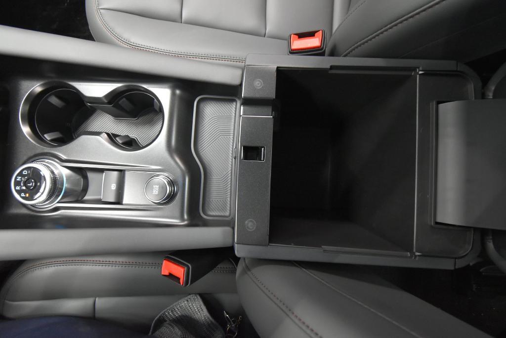new 2025 Ford Explorer car, priced at $46,915