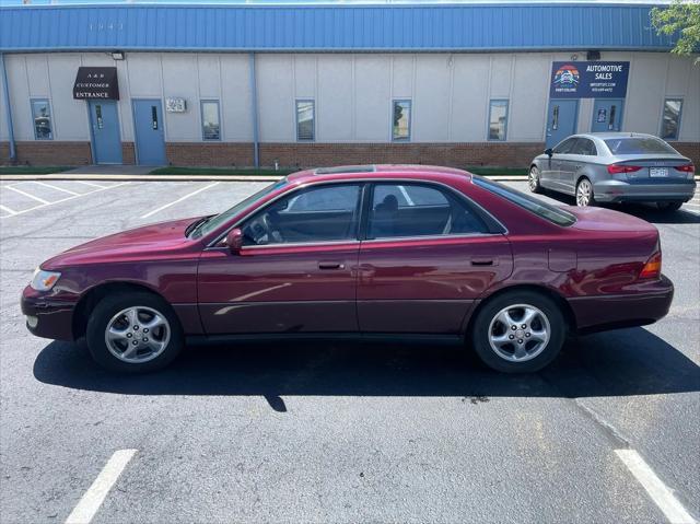 used 1998 Lexus ES 300 car, priced at $4,950