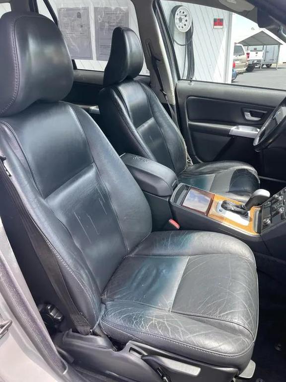 used 2006 Volvo XC90 car, priced at $4,950
