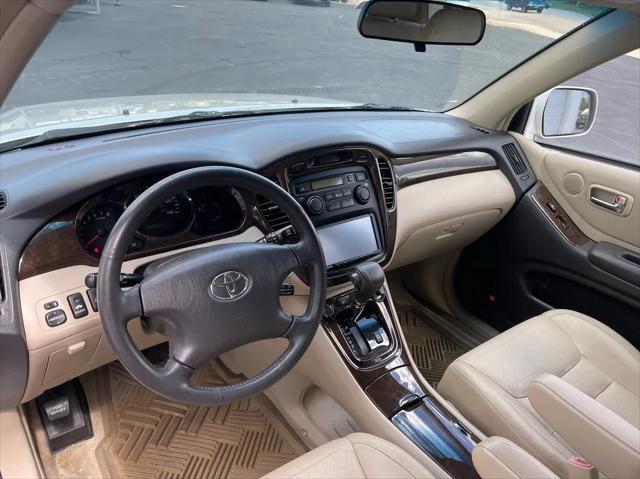 used 2003 Toyota Highlander car, priced at $6,950