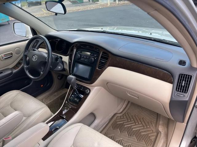 used 2003 Toyota Highlander car, priced at $6,950