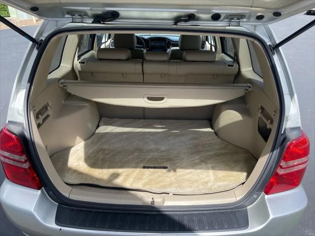 used 2003 Toyota Highlander car, priced at $6,950