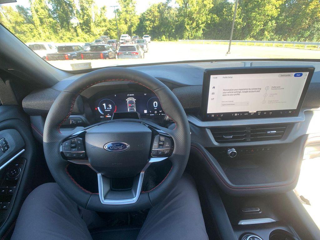 new 2025 Ford Explorer car, priced at $48,054