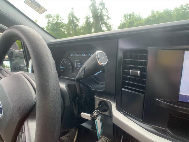 new 2025 Ford F-250 car, priced at $52,272