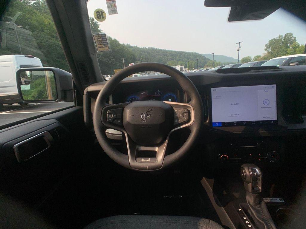 new 2025 Ford Bronco car, priced at $44,035