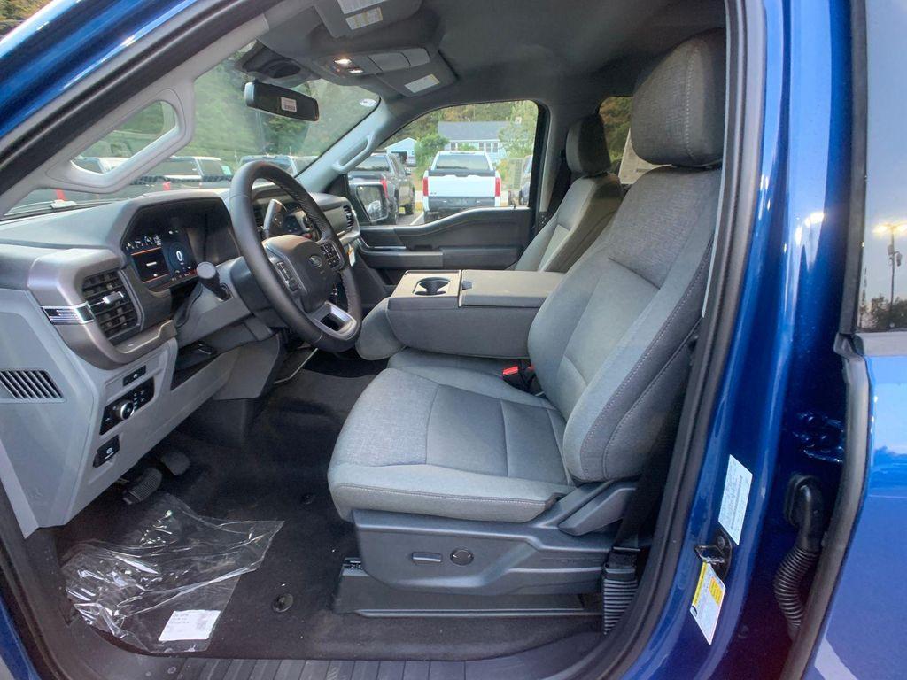 new 2025 Ford F-150 car, priced at $52,690