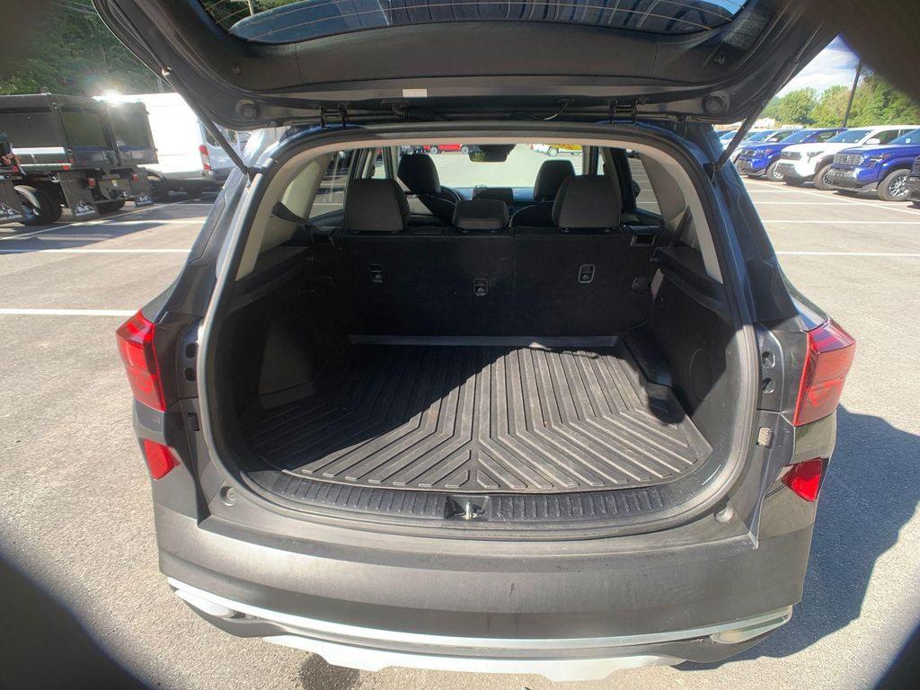 used 2022 Kia Seltos car, priced at $17,895