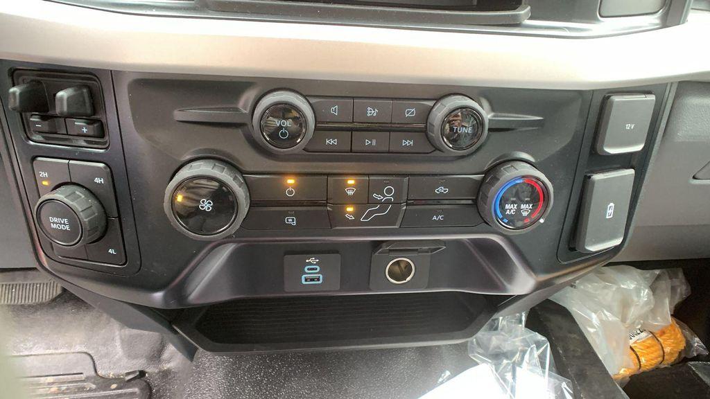 new 2024 Ford F-350 car
