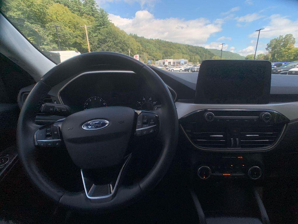 used 2022 Ford Escape car, priced at $17,995