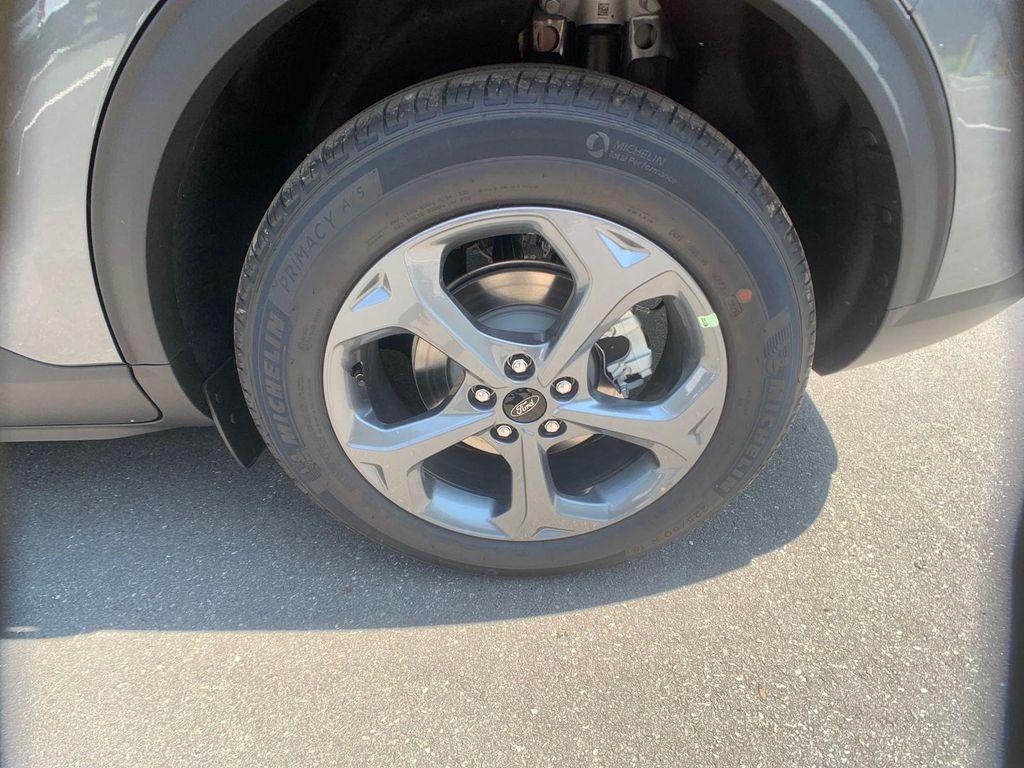 new 2025 Ford Escape car, priced at $35,524