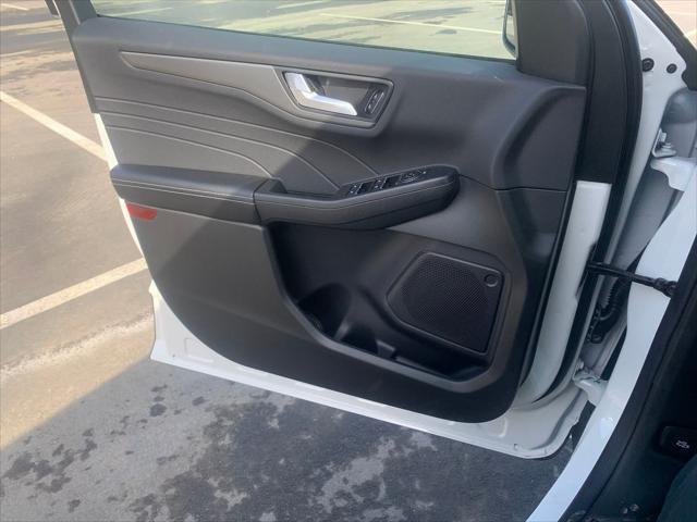 new 2025 Ford Escape PHEV car, priced at $36,515