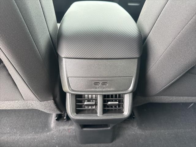 new 2025 Chevrolet Equinox car, priced at $32,101