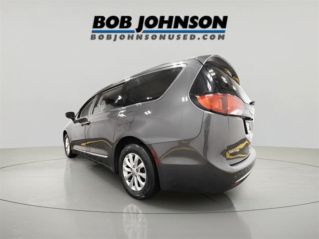 used 2018 Chrysler Pacifica car, priced at $11,998