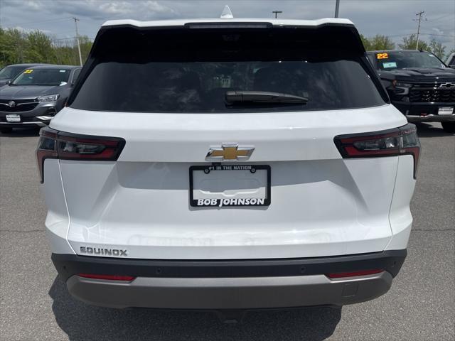 new 2025 Chevrolet Equinox car, priced at $30,612