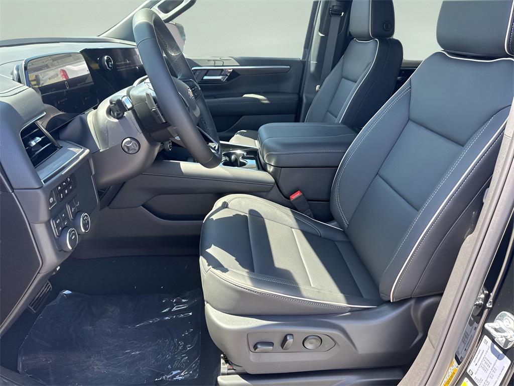 new 2025 Chevrolet Suburban car, priced at $82,570