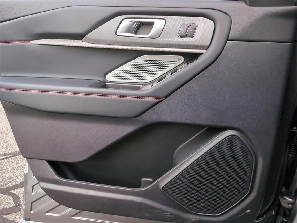 new 2025 Ford Explorer car, priced at $62,810