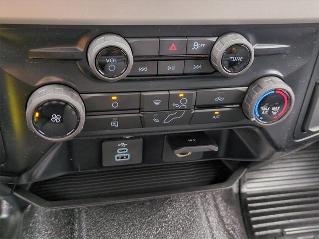new 2025 Ford F-250 car, priced at $66,260
