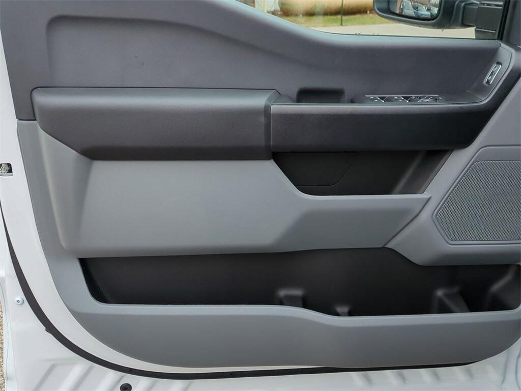 new 2025 Ford F-250 car, priced at $66,260