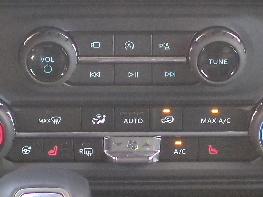 new 2025 Ford Bronco car, priced at $56,505