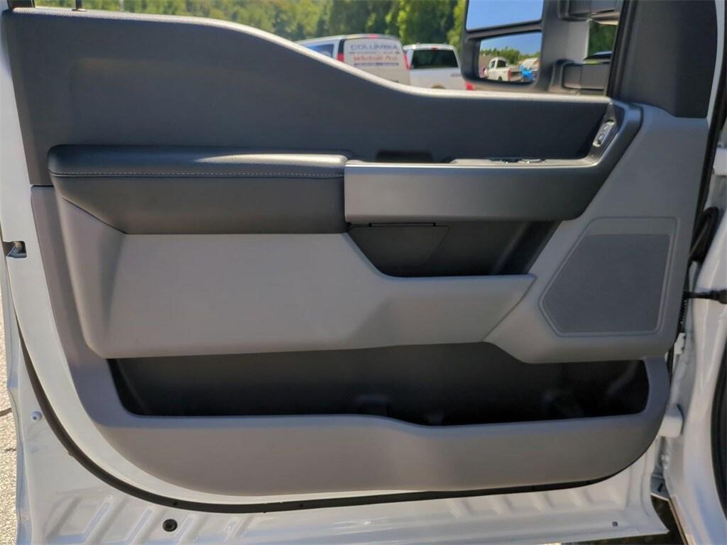new 2025 Ford F-250 car, priced at $54,565