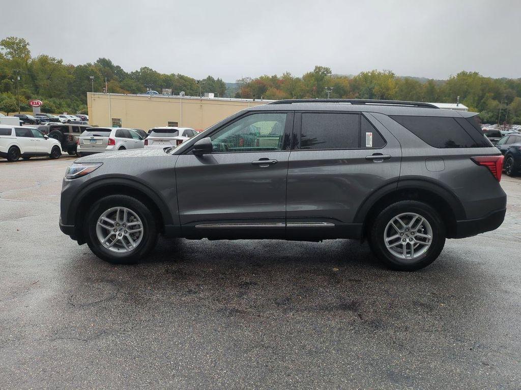 new 2025 Ford Explorer car, priced at $40,905