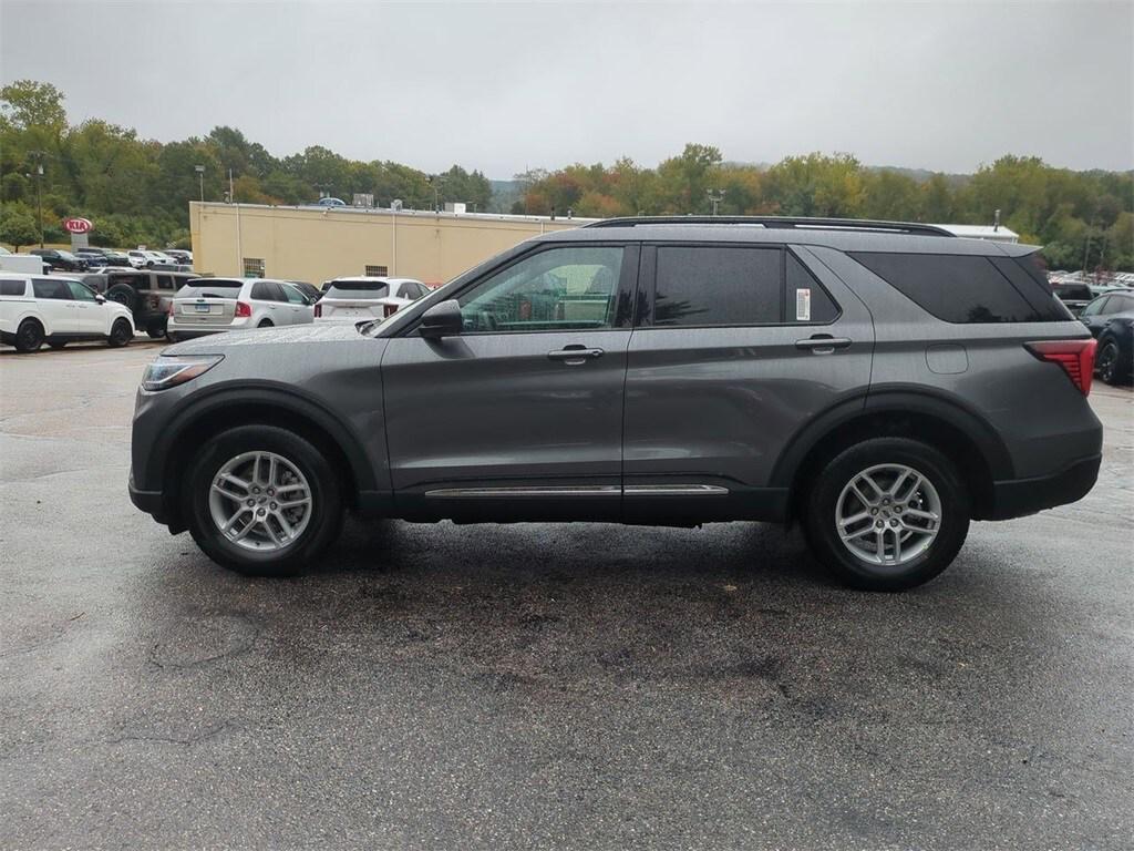 new 2025 Ford Explorer car, priced at $43,905